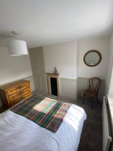 Traditional cottage in central Painswick