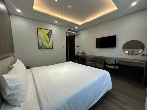 Nature Hotel - Tay Ho