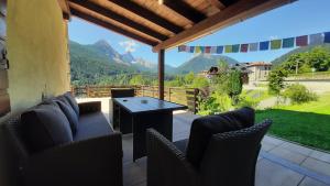 CAMPO BASE CADORE con parcheggio auto e garage moto