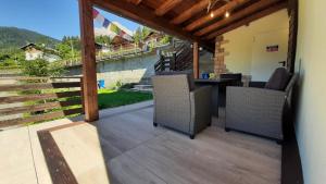 CAMPO BASE CADORE con parcheggio auto e garage moto