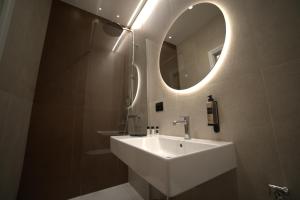 Venetia Charme Apartment-Rome Castro Pretorio
