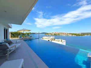 Villa Aurea Lux - Exclusive Private Spa and Infinity Pool