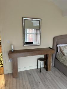 LuxeStay Apartments