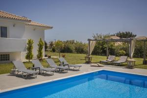 Ai Helis Summer House
