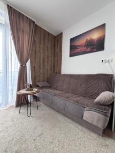 Monte LUX 10