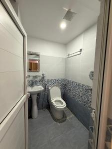 Shiva Lodge