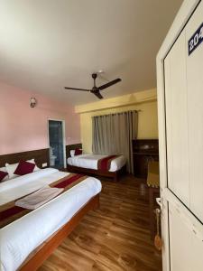 Shiva Lodge
