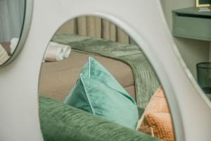 Eva Luxe Lofts H402
