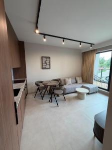 MJ Apartments