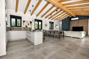 Villa Oliver by Rent Istria