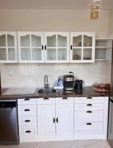 Cozy Home 2 Bedroom apartment