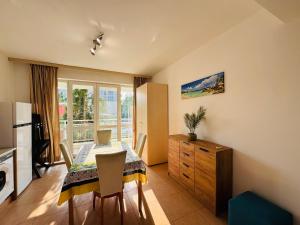 SUNNY HOUSE 101 One Bedroom Apartament