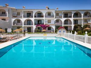 El Faro Hideaway by Lica Homes