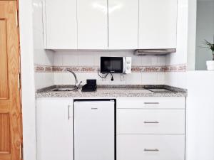 AA Guest - Poeta Beach Eco Apartment