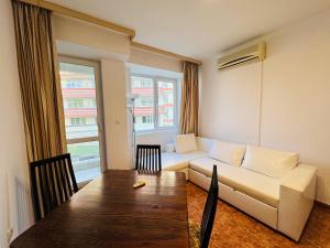 SUNNY HОUSE 105 One Bedroom Apartment