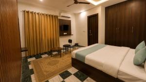 The Amar Niwas