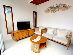 Mesari Jinah Villa 1 - 2BR Private Pool Near Melasti Beach Uluwatu