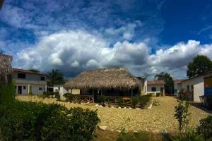 Montañita Garden Hostal - 蒙塔尼塔