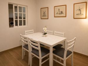 Jacuzzi, In Tarajalejo for 6 people,Spacious,Nearby beach