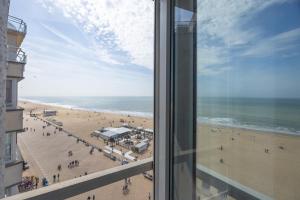 LECOMTE - La Croisette with Garage 89