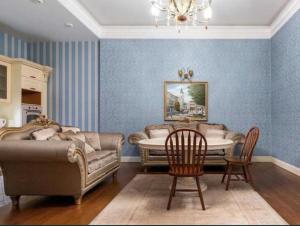 Opera View Terrace Apartment svobody avenu 35