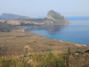 Villa in Sicily near Guidaloca Bay