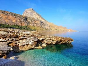 Villa in Sicily near Guidaloca Bay
