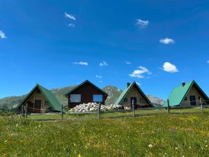Mountain peaceful cottages