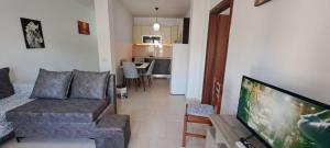 Apartment close the sea