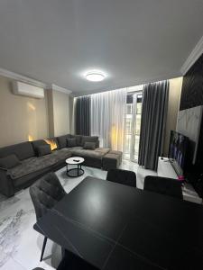 Royal Residence Zagani 42
