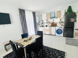 Black and White Apartaments