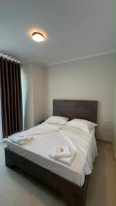 EA Palm Apartments