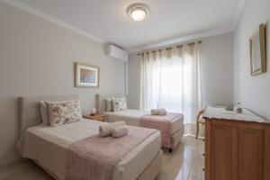 Cortes Reais Sea view - by hdproperties