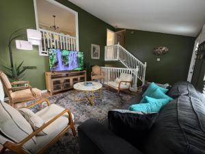 Big Family Home at Hammock Drive