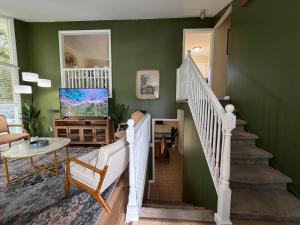 Big Family Home at Hammock Drive