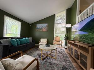 Big Family Home at Hammock Drive
