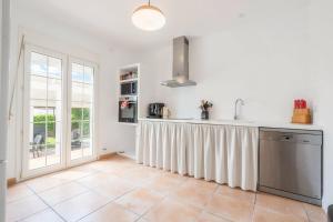 Cosy house with pool near the sea - Es Canutells