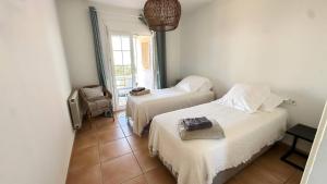 Cosy house with pool near the sea - Es Canutells