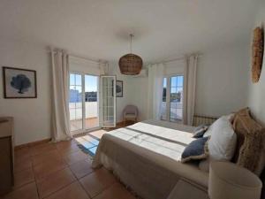 Cosy house with pool near the sea - Es Canutells