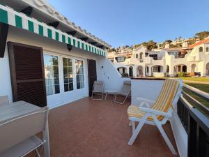 Apartment for 6 with a private terrace in Son Bou