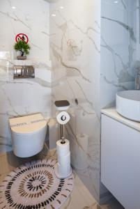 Amphitryon Residence Glyfada