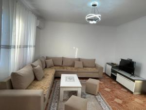 Maksis One-Story B&B
