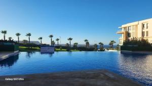 Plage des nation Prestigia 2 bedroom 100 mètre to the beach with huge pool