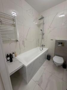 Glamour Apartament z tarasem