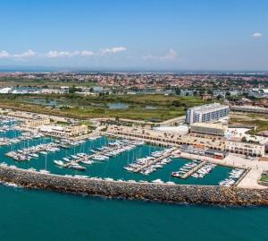 La Dimora del Porto Rome Beach & Marina Apartment