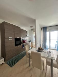 La Dimora del Porto Rome Beach & Marina Apartment