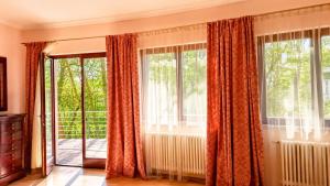 Parkresidenz Maria - 160 m2 - Whirlpool - Terrasse - Direkt am Goethepark