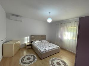 Maksis One-Story B&B