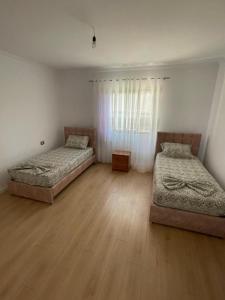 Maksis One-Story B&B