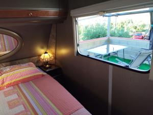 Caravan with private toilet and kitchen